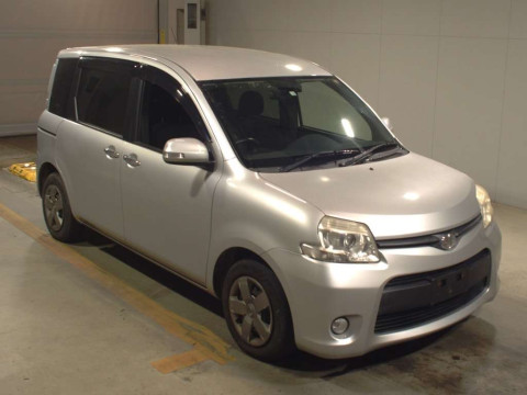 2014 Toyota Sienta NCP81G[1]