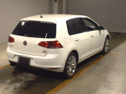 2014 Volkswagen Golf AUCPT[1]