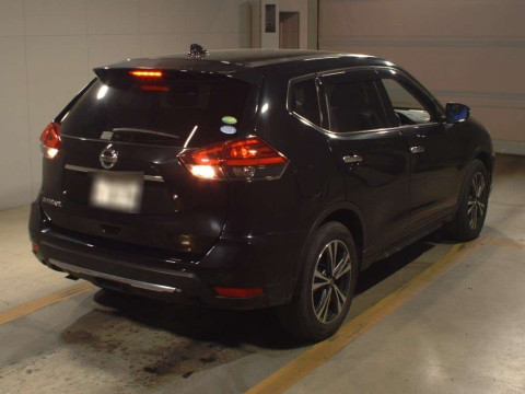 2017 Nissan X-Trail T32[1]