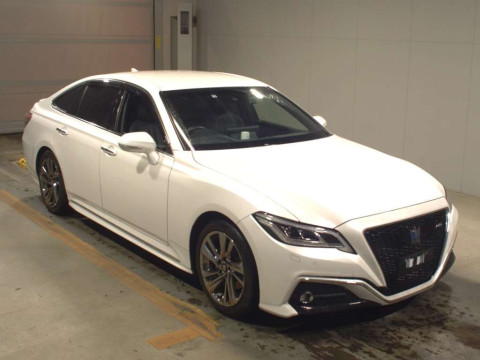 2022 Toyota Crown Hybrid AZSH20[2]