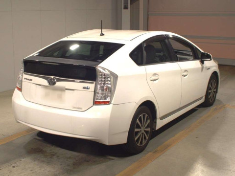 2010 Toyota Prius ZVW30[1]