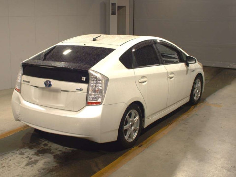 2010 Toyota Prius ZVW30[1]