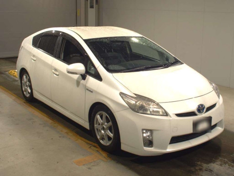 2010 Toyota Prius ZVW30[2]