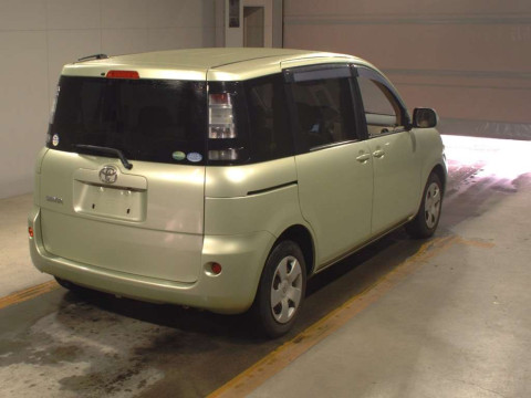 2012 Toyota Sienta NCP81G[1]