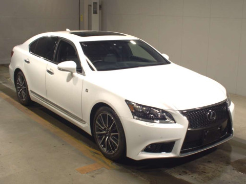 2014 Lexus LS USF40[2]