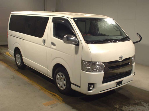 2015 Toyota Regiusace Van KDH201V[2]