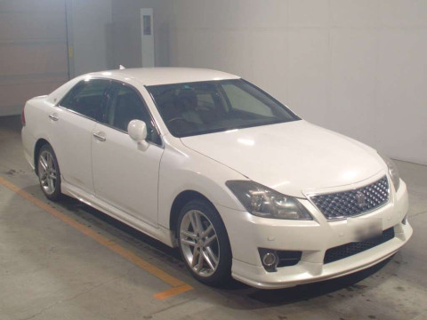 2010 Toyota Crown GRS200[2]