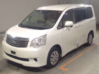 2012 Toyota Noah