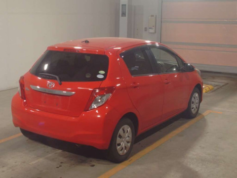 2014 Toyota Vitz NSP130[1]