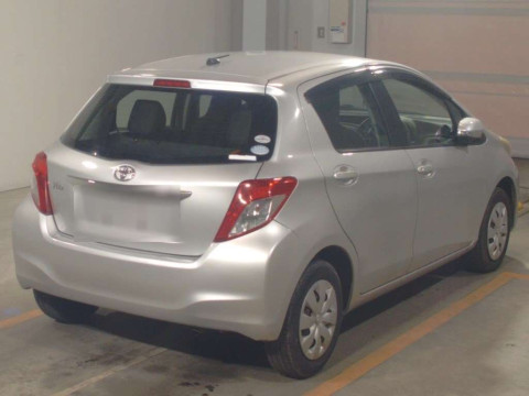 2011 Toyota Vitz KSP130[1]