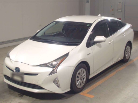 2016 Toyota Prius ZVW50[0]