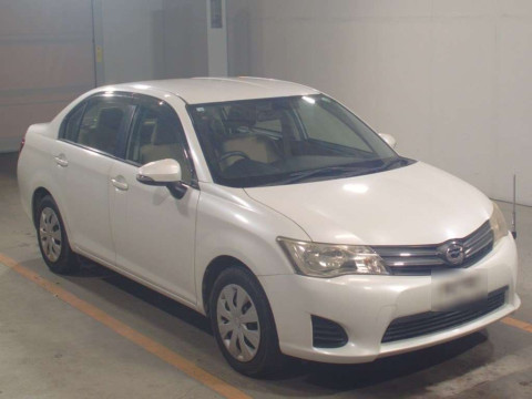 2012 Toyota Corolla Axio NZE161[2]