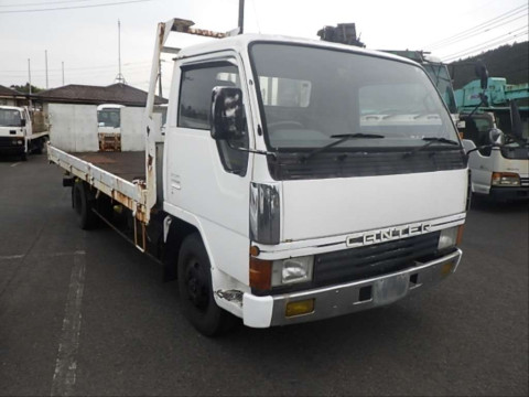 1990 Mitsubishi Fuso Canter FE437F[2]