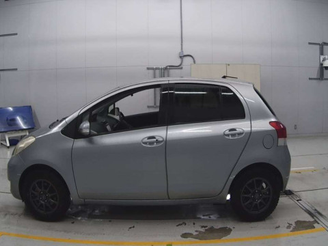 2008 Toyota Vitz NCP91[2]