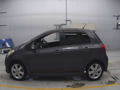 2009 Toyota Vitz NCP91[2]