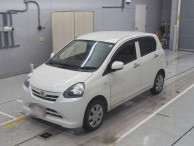 2012 Daihatsu Mira es