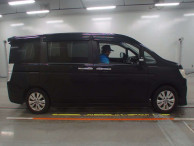 2010 Honda Step WGN Spada