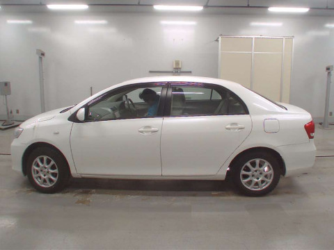 2010 Toyota Corolla Axio NZE141[1]