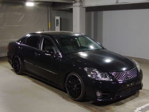 2010 Toyota Crown GRS200[1]