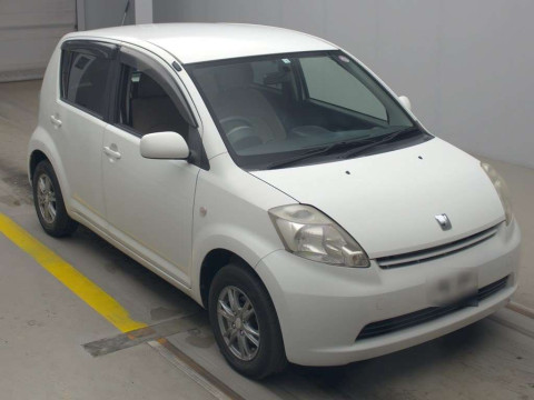 2006 Toyota Passo QNC10[2]