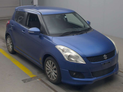 2012 Suzuki Swift ZC72S[2]