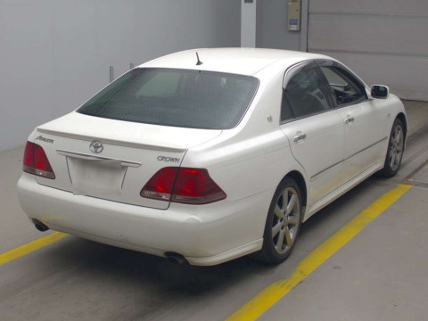 2006 Toyota Crown GRS184[1]