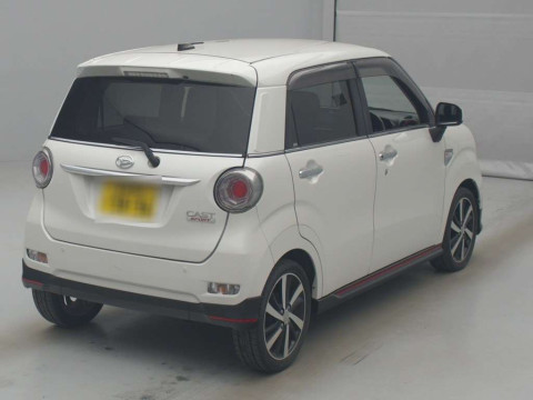 2016 Daihatsu Cast LA250S[1]