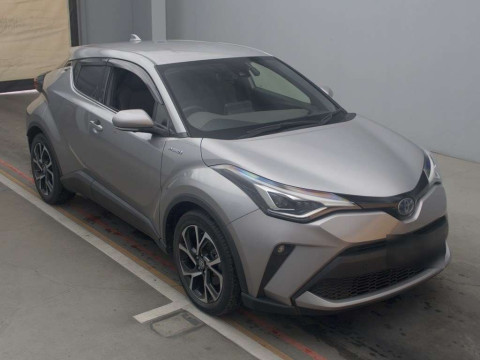 2019 Toyota C-HR ZYX11[2]