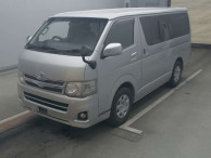 2010 Toyota Regiusace Van