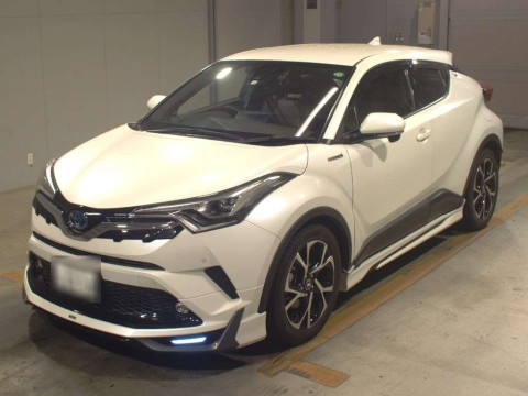 2018 Toyota C-HR ZYX10[0]