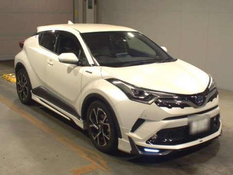 2018 Toyota C-HR ZYX10[1]