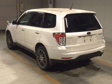 2010 Subaru Forester SHJ[2]