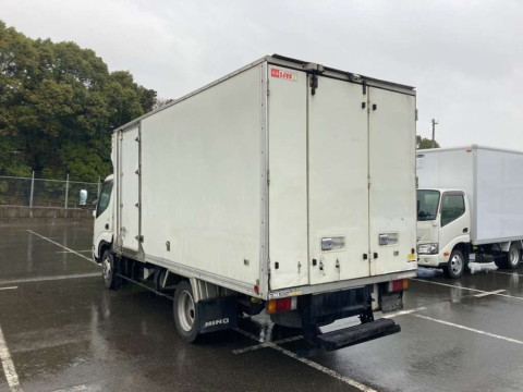 2005 Hino DUTRO XZU411M[2]