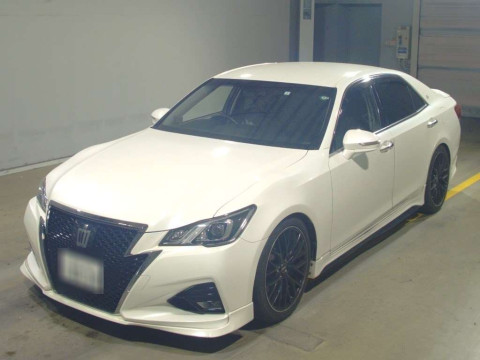 2017 Toyota Crown GRS214[0]