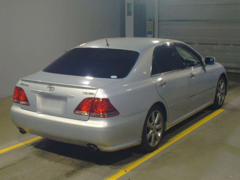 2006 Toyota Crown GRS184[1]