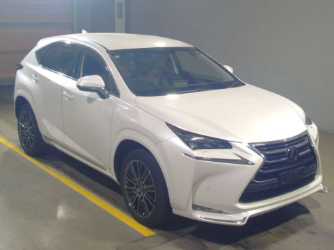 2015 Lexus NX AGZ15[2]