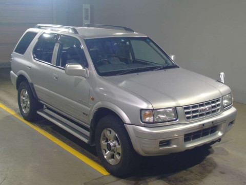 2000 Isuzu Wizard UER25FW[2]