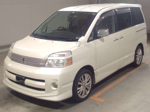 2006 Toyota Voxy AZR60G[0]