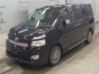 2011 Toyota Voxy