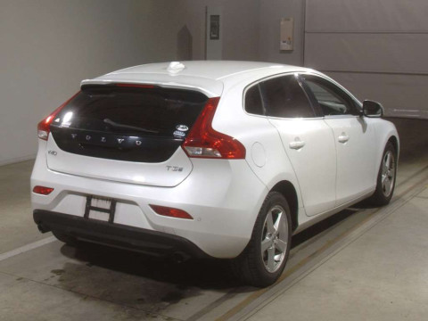 2018 Volvo V40 MB4154T[1]