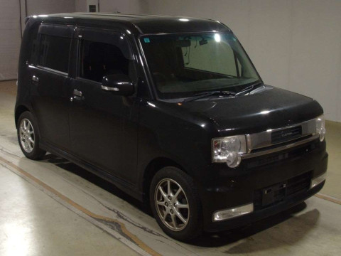 2013 Toyota Pixis Space L575A[2]