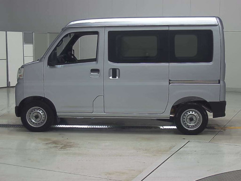 2024 Daihatsu Hijet Cargo S700V[1]