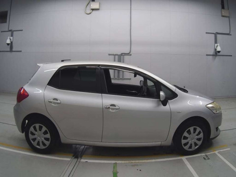 2007 Toyota Auris NZE151H[0]