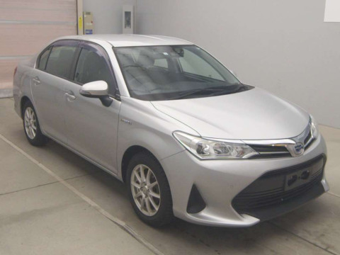 2020 Toyota Corolla Axio NKE165[1]