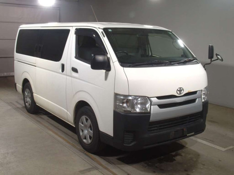 2016 Toyota Regiusace Van KDH201V[2]