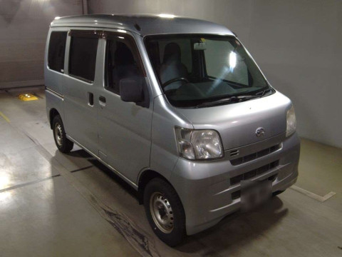 2013 Daihatsu Hijet Cargo S331V[2]