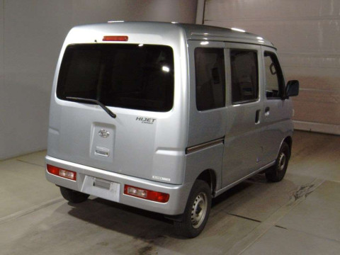 2015 Daihatsu Hijet Cargo S331V[1]