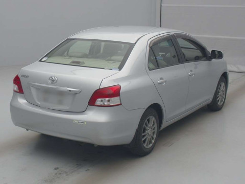 2011 Toyota Belta SCP92[1]