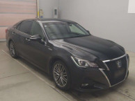 2016 Toyota Crown Hybrid