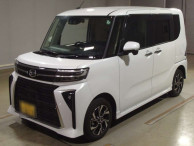 2023 Daihatsu Tanto Custom